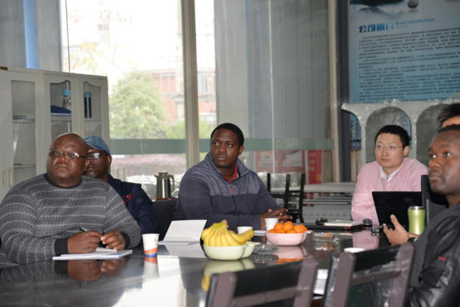 熱烈歡迎非洲贊比亞客戶來深奧圖工廠考察 熱烈歡迎非洲贊比亞客戶來深奧圖工廠考察