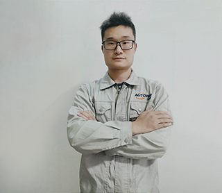 萬文峰（售后技術服務部經理）